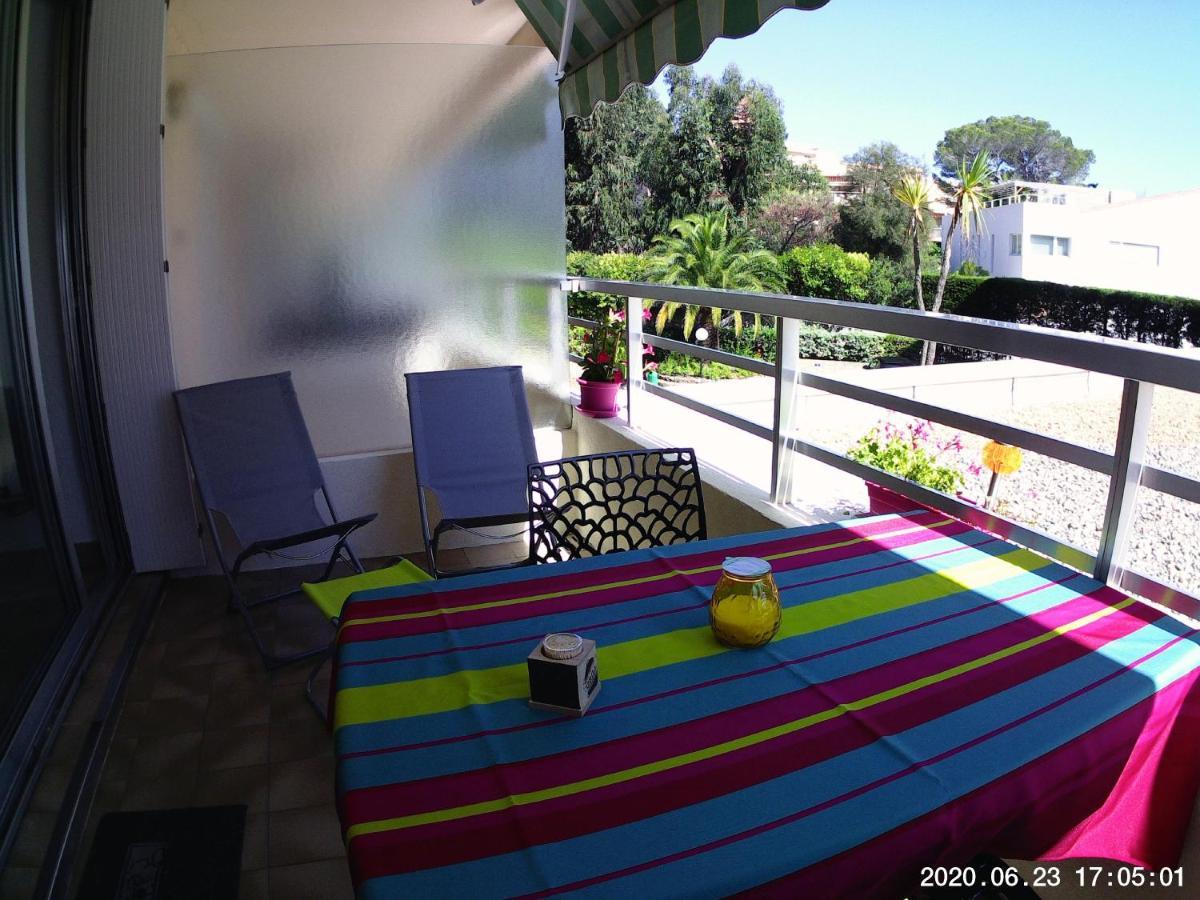 Studio 127, Vue Mer Et Piscine, Port Santa Lucia Saint-Raphaël Buitenkant foto